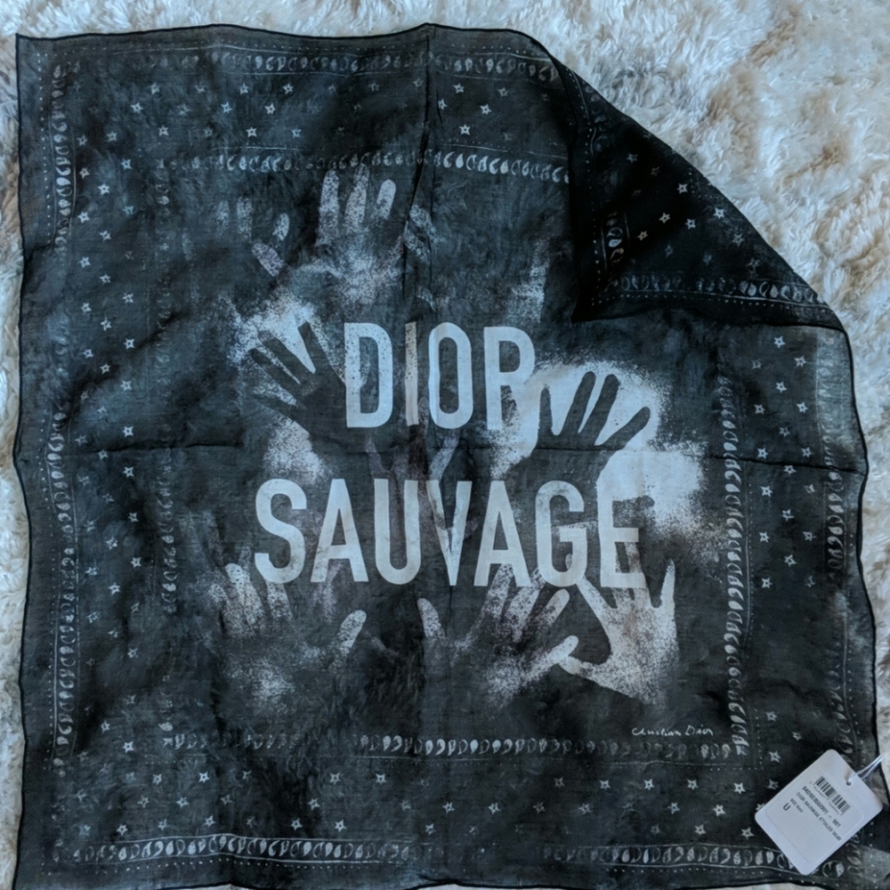 Dior Sauvage Scarf :  60% off retail price